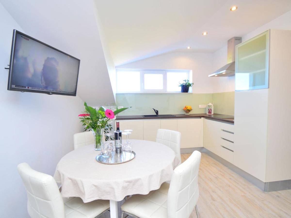 Apartment Rina-3 By Interhome Vodice Exteriör bild